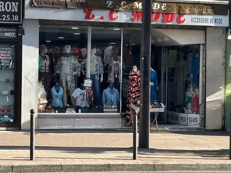 local 60 m² paris