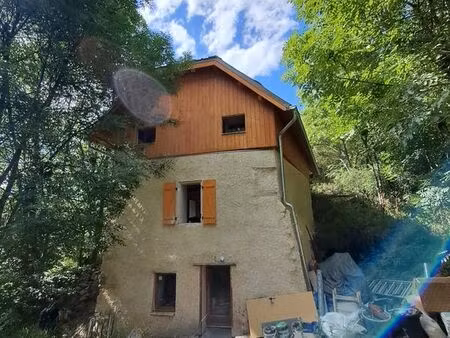 chalet dans les alpes