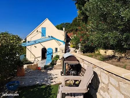 maison atypique sur vue seine