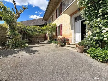 maison 6 pièces 186 m²