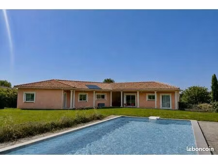 belle maison familiale lumineuse de 166 m² avec piscine et terrain de 3008 m² - calme abso