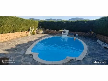 location f4 piscine