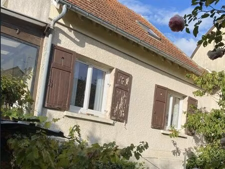 charmante maison individuelle proche gare avec jardin  véranda et garage