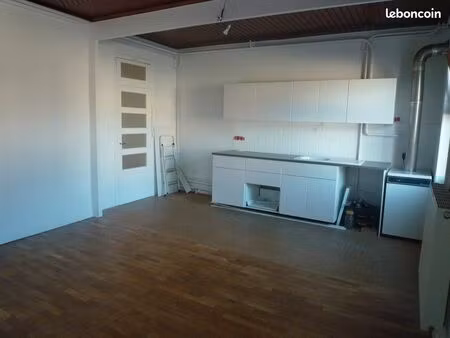 chomelix location t² maison de ville