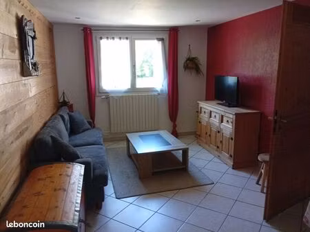 loue appartement entièrement meublé