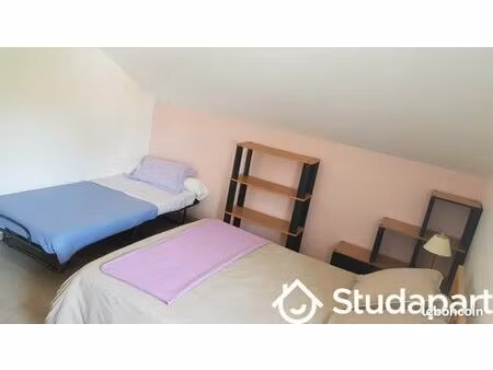 chambre 1 pièce 16 m²