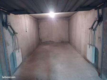 garage à louer sur chambery le haut
