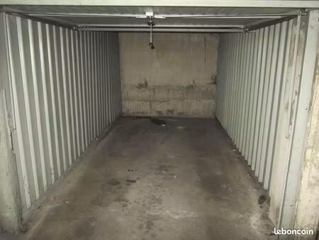 parking (box) chambery
