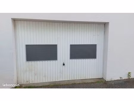 location garage vannes quartier gare