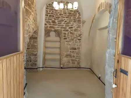 petit local commercial à louer pour la saison