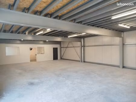 local d’activité de 192 m² à mouxy