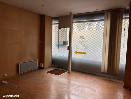 local commercial 36m² — 33 rue vitruve  paris 20e