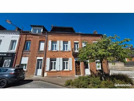 bergerie sur 1 hectare 41 ares avec vue sur le bocage située dans les ardennes