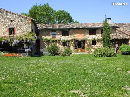 belle propriété rustique et atypique