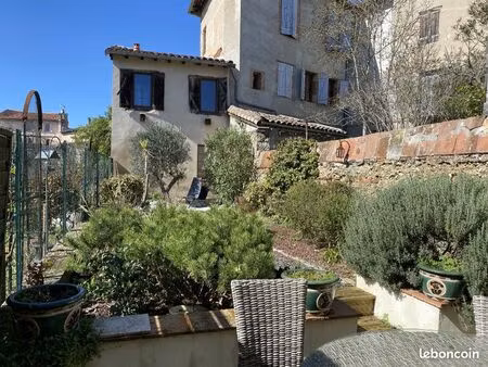 maison de ville 5 pièces 222 m²