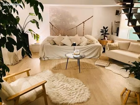 maison de charme en pierre entièrement rénovée à proximité d'oyonnax