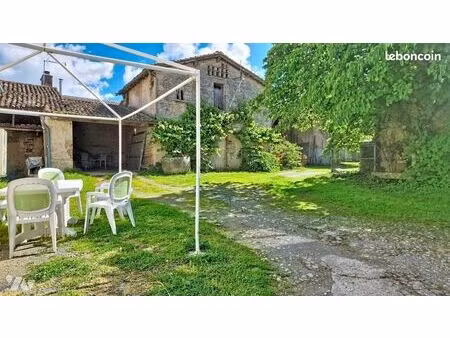 maison 8 pièces 241 m²