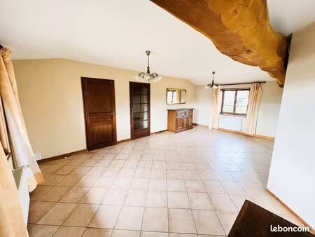 appartement 3 pièces 80 m²