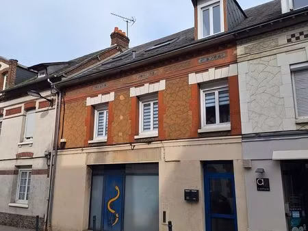 immeuble centre ville  rentabilité 8 5% net