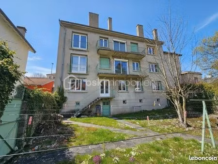 immeuble 14 pièces 305 m²