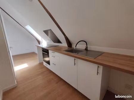 joli t1 de 17m² centre-ville - malestroit