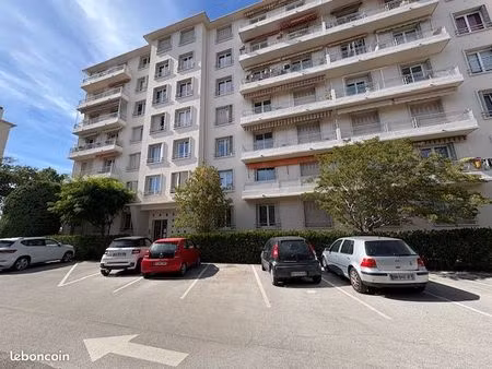 appartement 4 pièces 79 m²