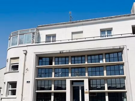 bureaux proche centre-ville parking bail 1 an