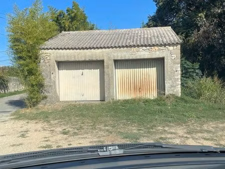 garage/box
