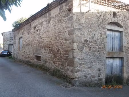 charmante ferme en pierre à rénover