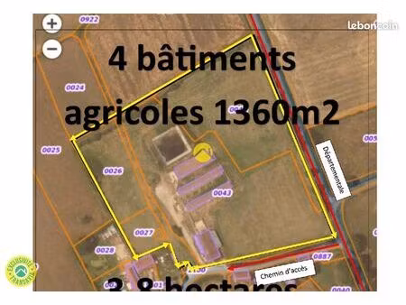 bâtiments 1360m2 à côté de d1