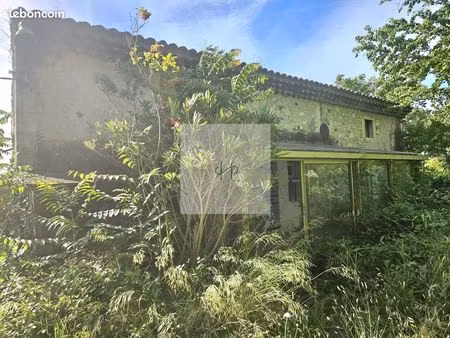 maison 10 pièces 143 m²