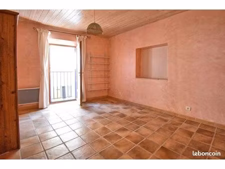 vente maison de ville au val 83143