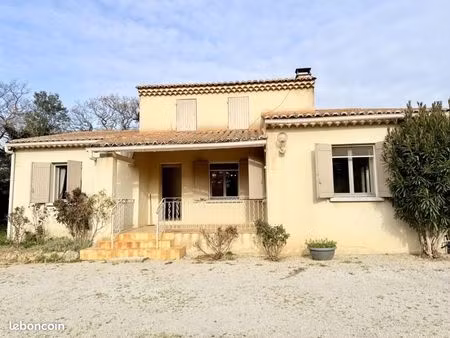 villa 5 pièces 135 m²
