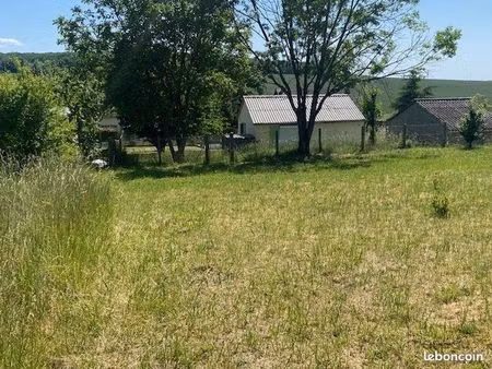 terrain 550 m² soucy