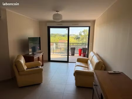 appartement t 3 avec terrasse