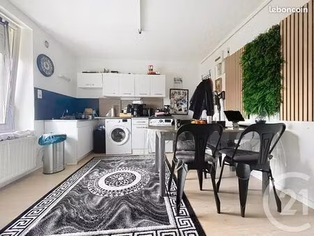appartement 3 pièces 79 m²