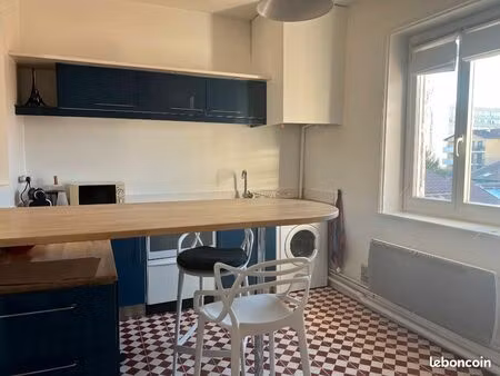 appartement 1 pièce 41 m²