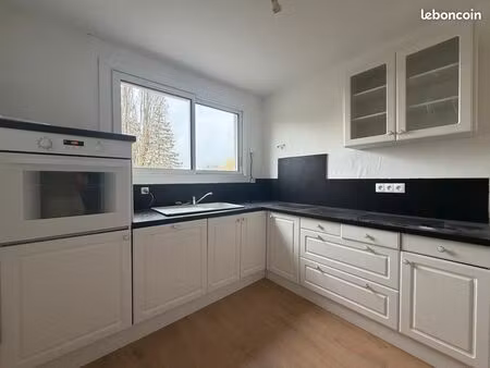 appartement t3 (2chambres) avec parking