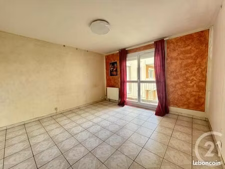 appartement 3 pièces 68 m²