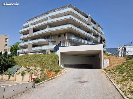 grand garage box résidence l'archipiel