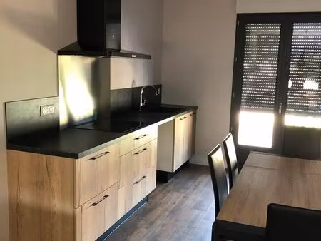 t2 45 m² proche place lavault