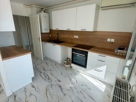 apparemment 93 m² hyper centre