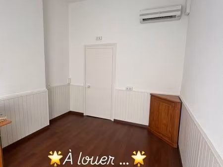 ◊ bureau à louer – disponible à partir du 15 juin
