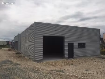 vends local 120 m2 tous commerces