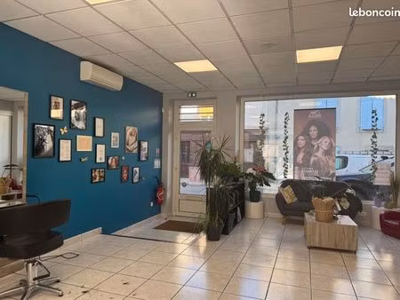 local commercial 90m2