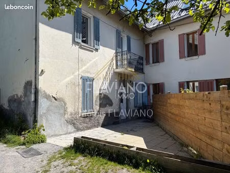 maison 4 pièces 106 m²
