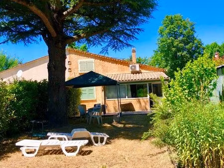 maison 4 p+ jardin au centre de castellane