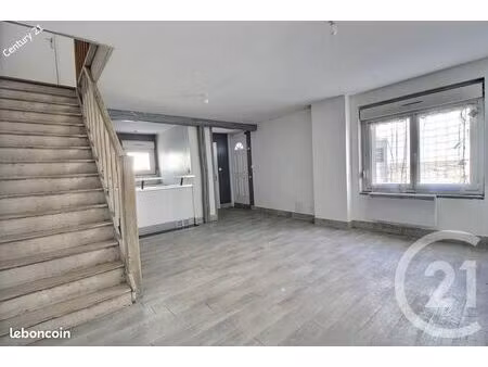 maison de ville 4 pièces 65 m²