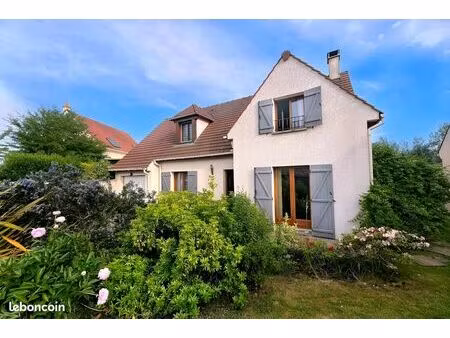 pavillon 6 pièces 108 m²