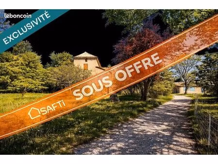propriété 6 pièces 166 m²